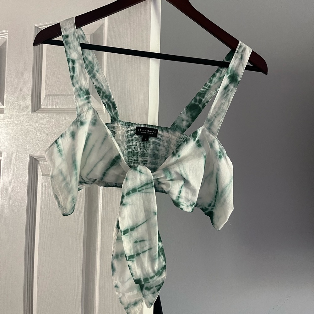Green tie dye 2 piece set for beach/vacation! Brand new with tags